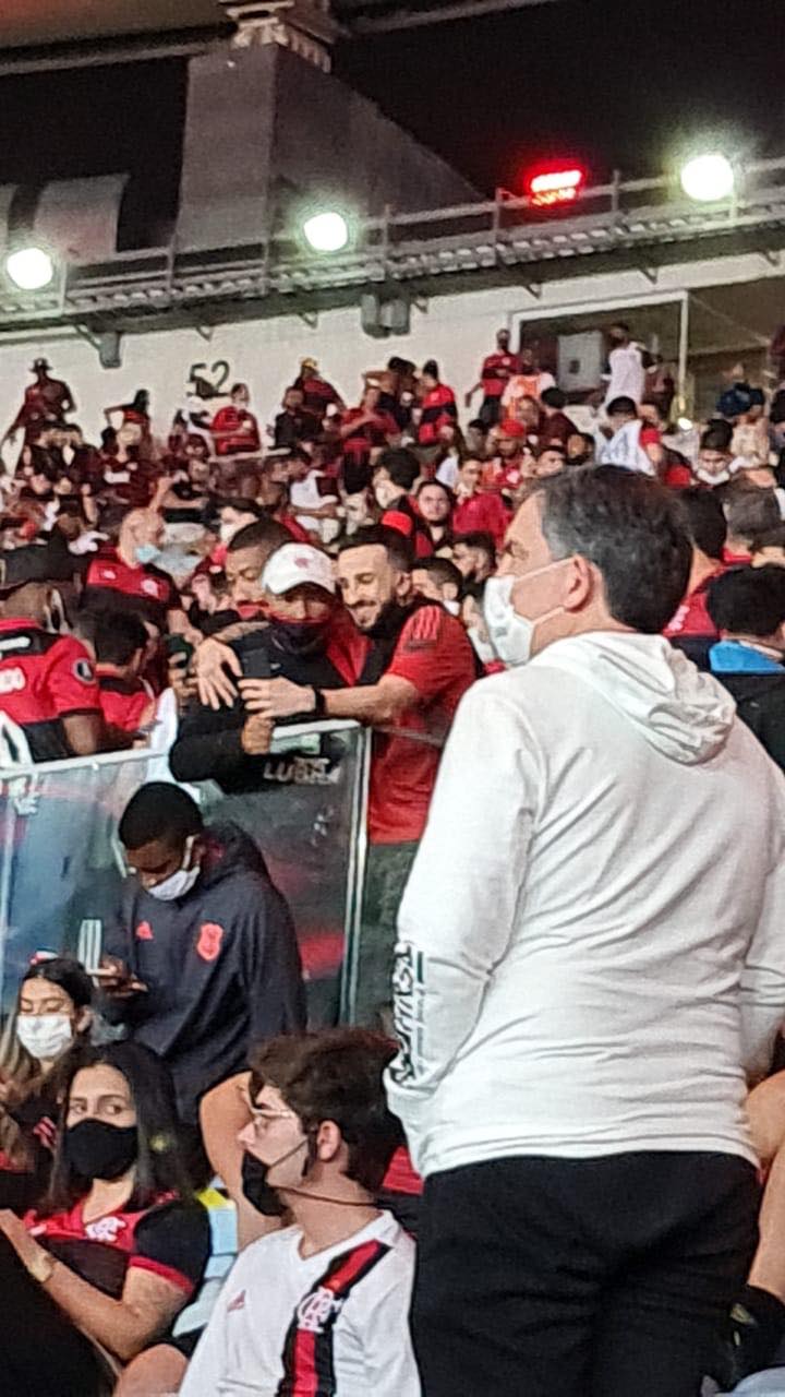 Mengão X  Genérico de Guaipariu– Semifinal da Libertadores -  Primeira Partida -  Pós Jogo.