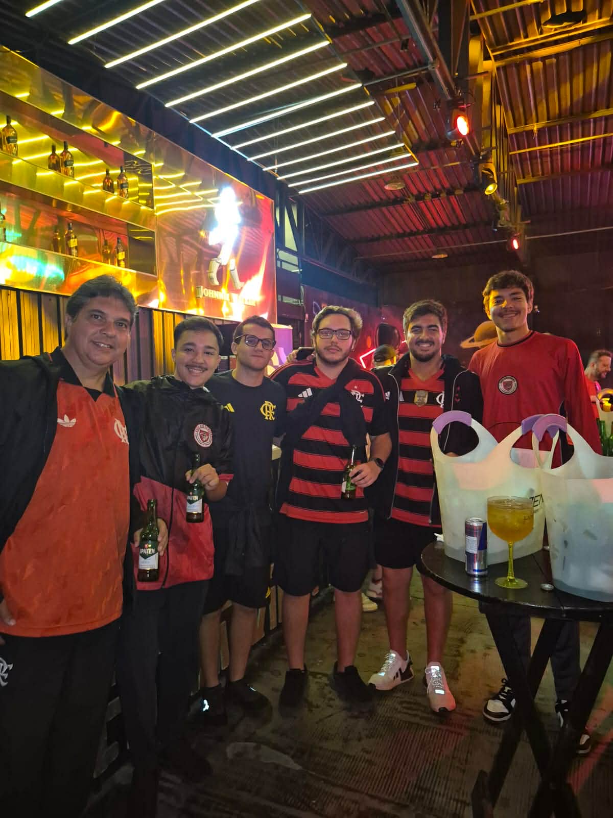 Cabei de acordar do pesadelo. Que merda em?