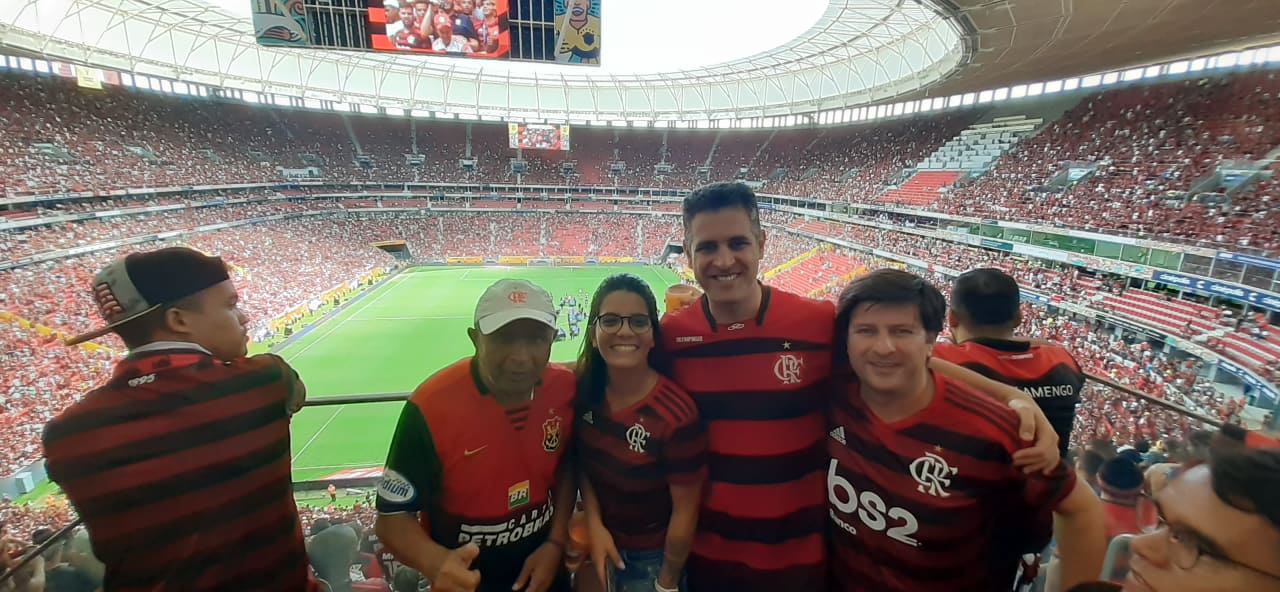 Campeãaaoooooo Porra.